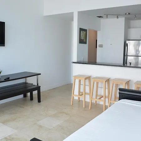 New Point Miami Beach Apartments Exterior photo